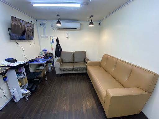 11 Street Barbershop