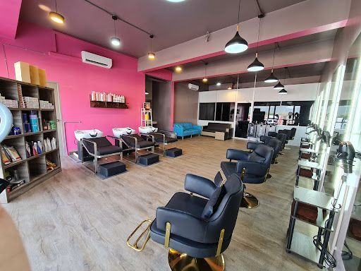 Dee Kar Hair Salon