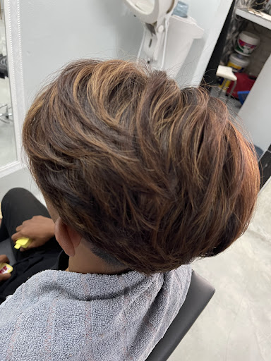 Klinik Rambut Terbaik Near Me di Batu Ferringhi