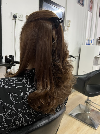 Klinik Rambut Terbaik Near Me di Kertih untuk Penjagaan dan Rawatan Profesional