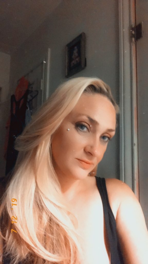 R & T Hairdresser