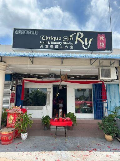 RYįŽįđ Unique StoRY Hair and Beauty Studio